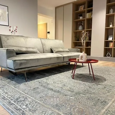 Metropolitan Marvel *